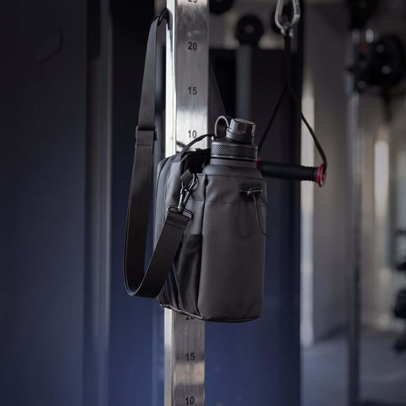 Bolso Magnético de Gimnasio — Adherencia Instantánea.